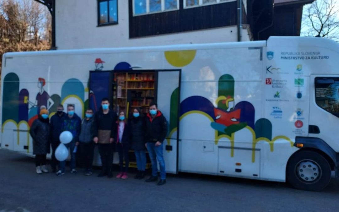 POSAVSKI BIBLIOBUS NA OBISKU